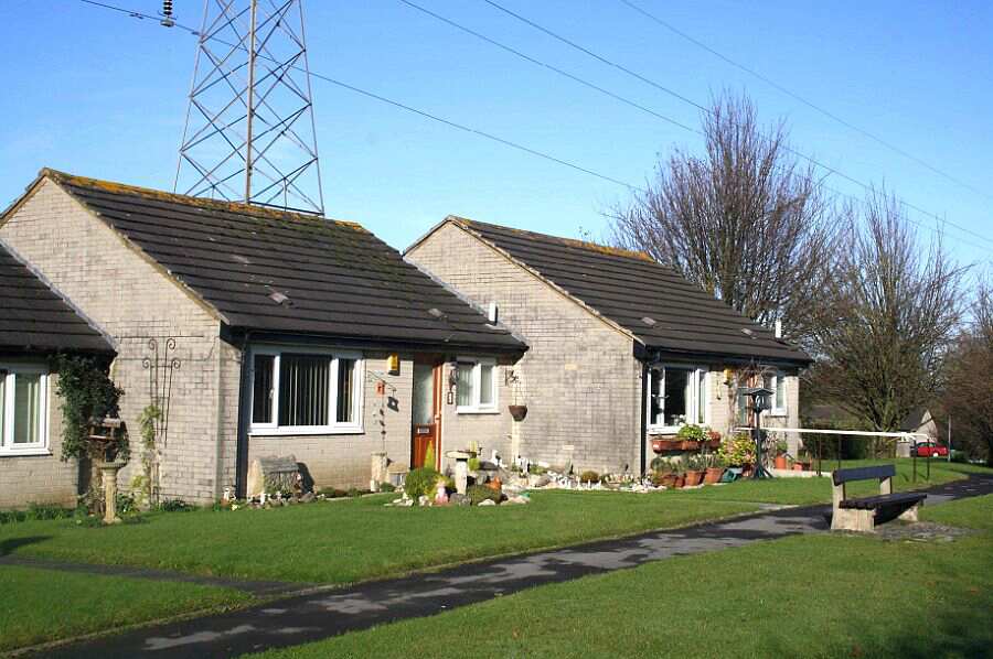 Highfield Rd/Gummers Howe Wk