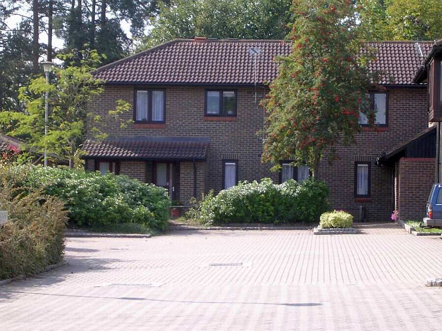 Farningham House & Denmead Court, Bracknell Forest, Berkshire, RG12 0XR