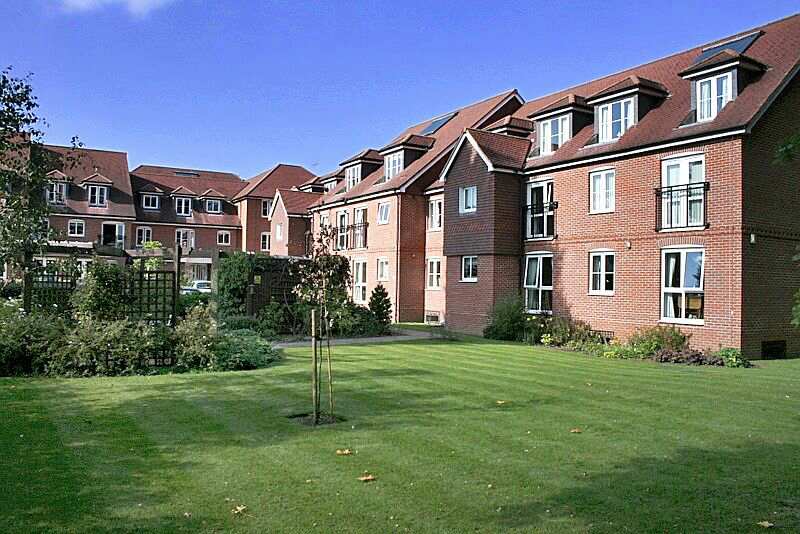 Barnes Wallis Court, Woking, Surrey, KT14 7HJ For sale Extra care