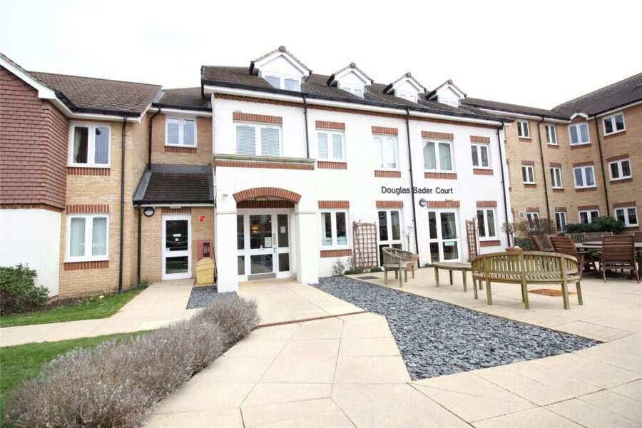 Douglas Bader Court, Wokingham, Berkshire, RG5 3AF For sale