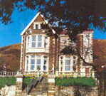Maes y Bryn