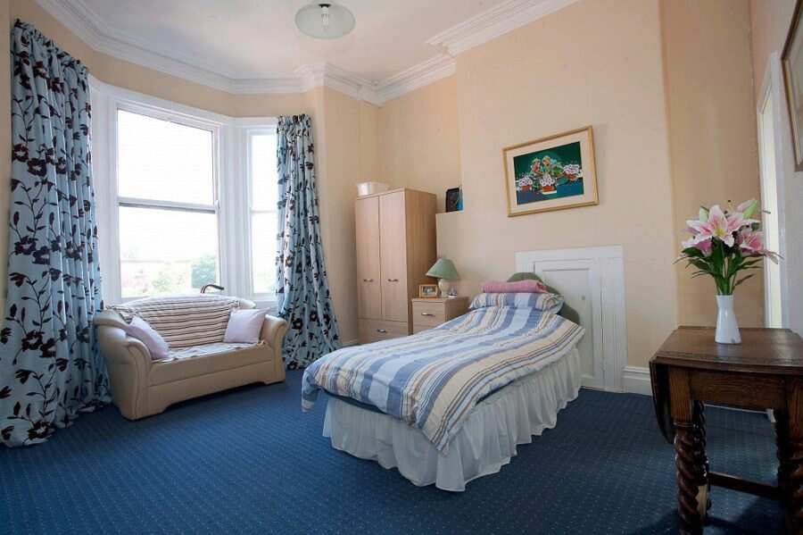 Abbotsbury Care Centre, Sefton, Merseyside, PR9 9JL Residential care home