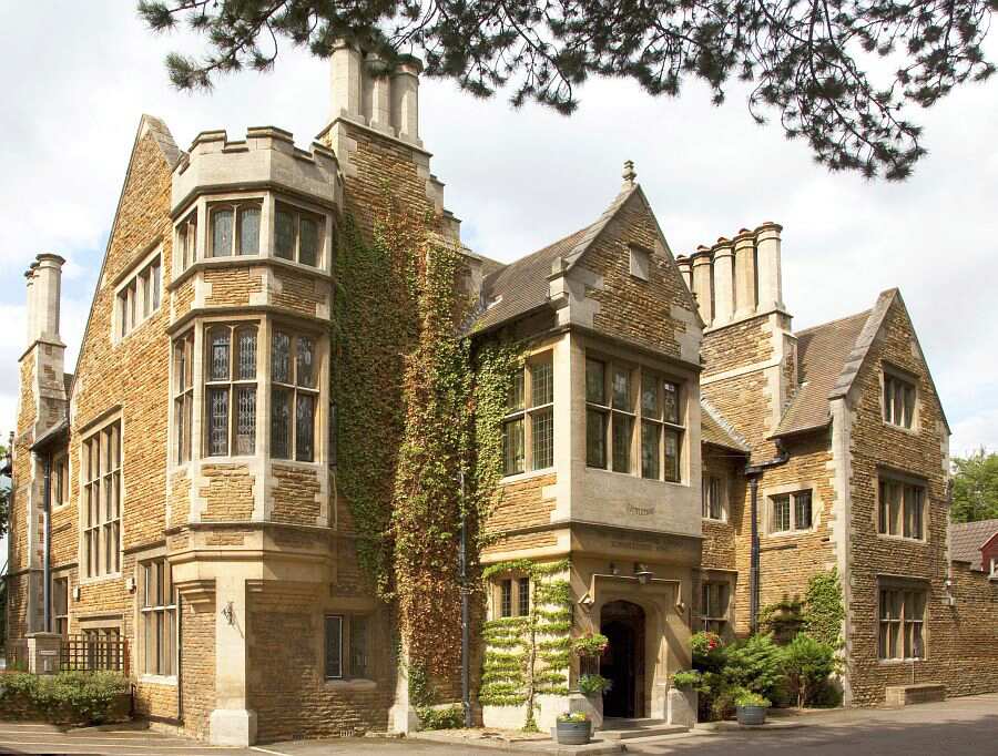 Templemore, Northampton, Northamptonshire, NN5 6AA Residential care home