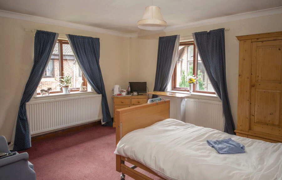 Park House Care Home, Nottingham, Nottinghamshire, NG6 8SB Nursing home