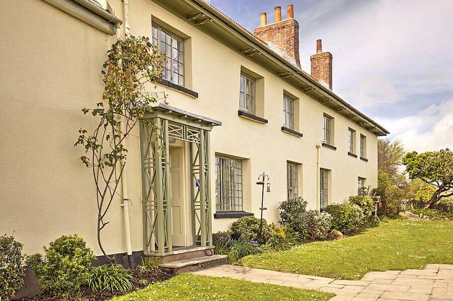 Hill House Nursing Home, Torbay, Devon, TQ5 0DT Nursing home