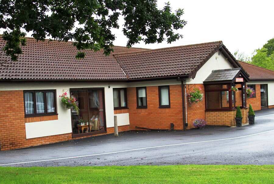 ** EAC Housing Care, Information for elderly people ** HousingCare