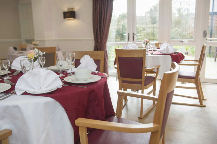 Argyles Care Home, West Berkshire, Berkshire, RG14 6AE Nursing home