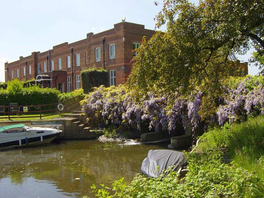 Abbey Chase Nursing Home Ltd, Runnymede, Surrey, KT16 8JW Nursing home