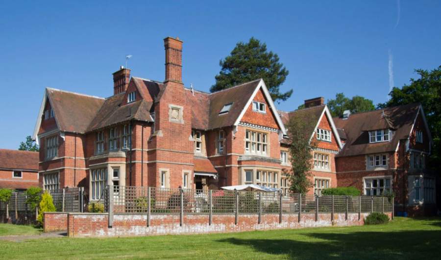 Woodbury House Care Home, Wokingham, Berkshire, RG7 1UR Nursing home