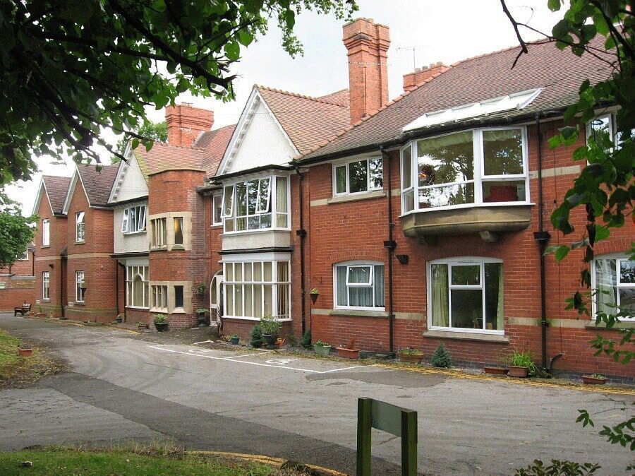 Attleborough Grange, Nuneaton & Bedworth, Warwickshire, CV11 4JN