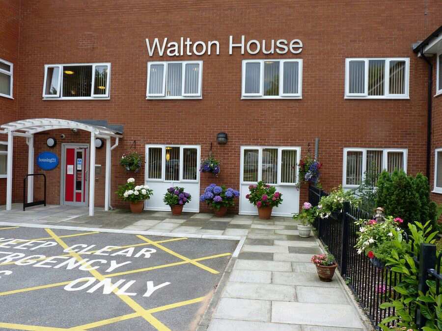 Walton House, Oldham, Greater Manchester, M35 9DX Sheltered housing