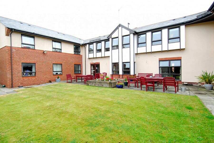 Coble House, North Tyneside, Tyne and Wear, NE26 2EU Nursing home