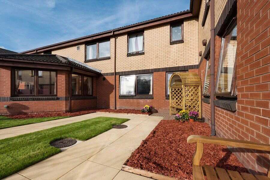 Downshaw Lodge Nursing Home, Tameside, Greater Manchester, OL7 9QL