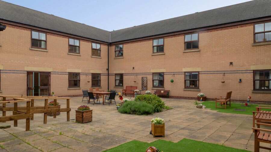 Middleton Park Lodge Care Home, Leeds, West Yorkshire, LS10 4HT