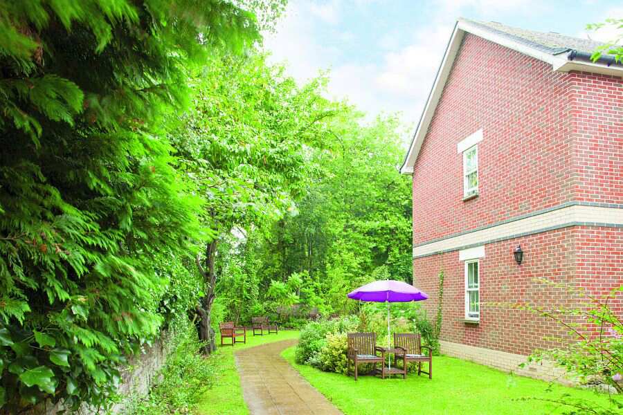 King's Court Care Home, Horsham, West Sussex, RH13 5PP Nursing home