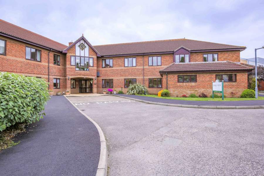 Park view care home ipswich jobs