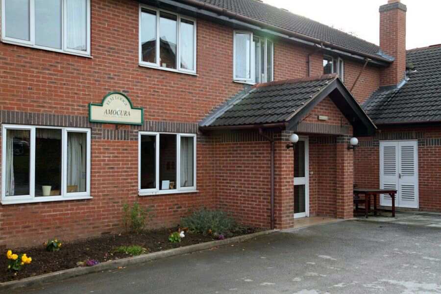 Elm Lodge Care Home, Chesterfield, Derbyshire, S41 8SJ Residential care home