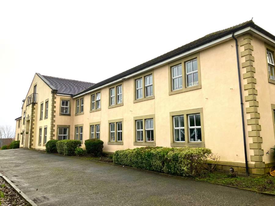 Linson Court Nursing Home, Kirklees, West Yorkshire, WF17 5RU Nursing