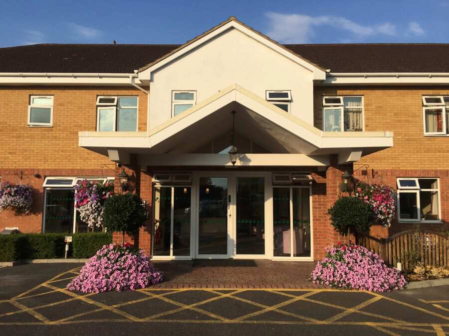 Larchfield House, Windsor and Maidenhead, Berkshire, SL6 2SJ Nursing home
