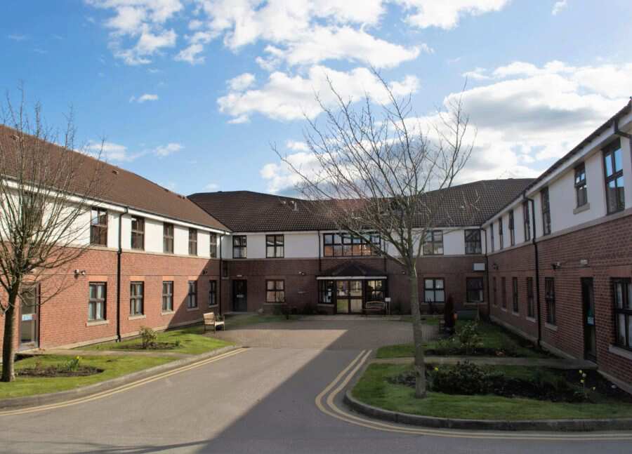 Snapethorpe Hall