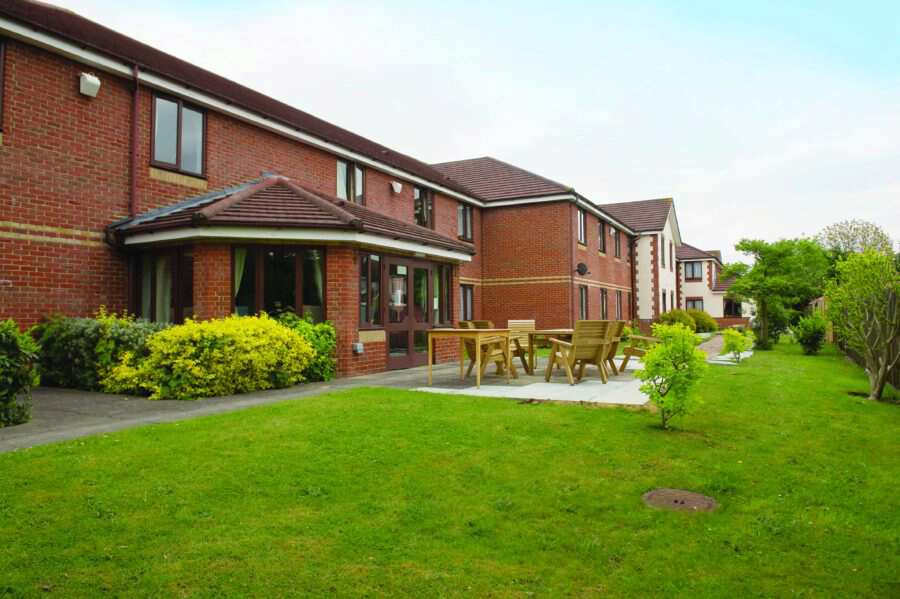 Fieldway Care Home, Merton, Greater London, CR4 4SJ Nursing home