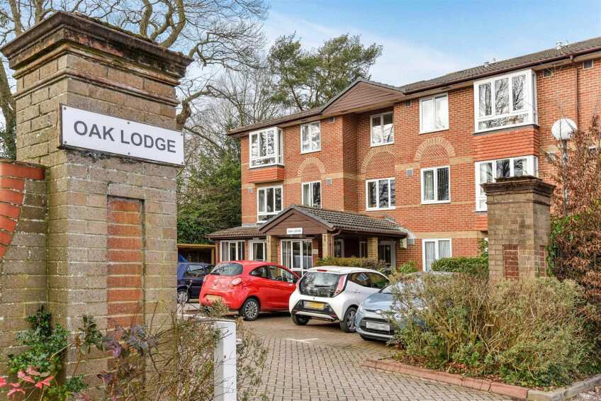 Oak Lodge, Bracknell Forest, Berkshire, RG45 6SL Sheltered housing