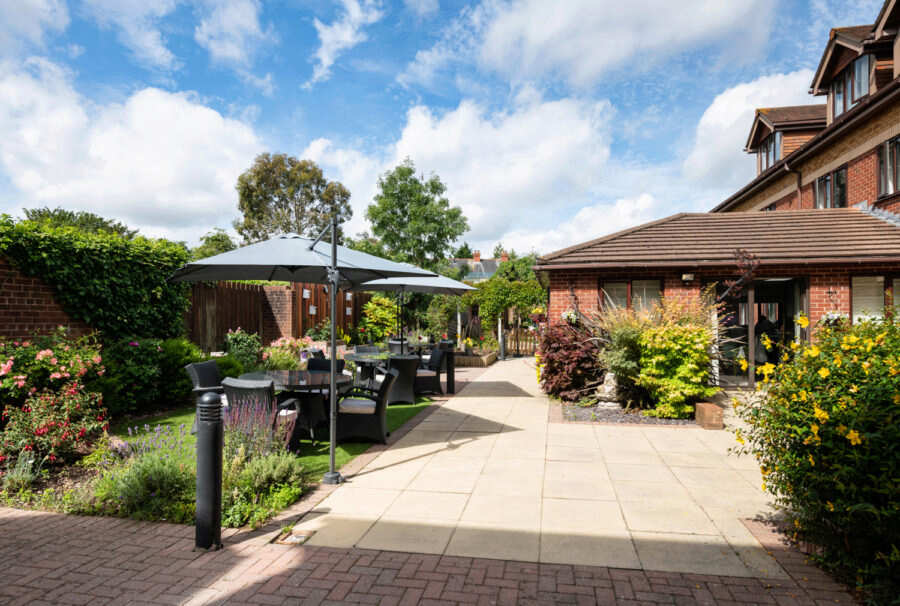 Regency House Care Home, Cardiff, Cardiff, CF5 4AH Nursing home