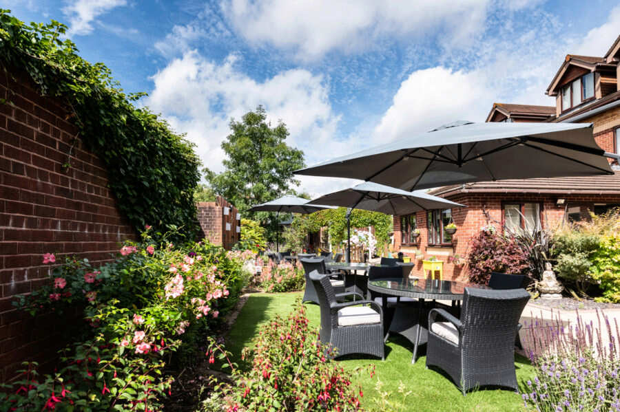 Regency House Care Home, Cardiff, Cardiff, CF5 4AH Nursing home