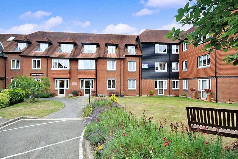 Cedar Court, Ashford, Kent, TN30 6JH For sale Sheltered housing