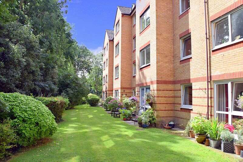 Kingfisher Court, Kingston upon Thames, Greater London, KT6 6AZ For sale Sheltered housing