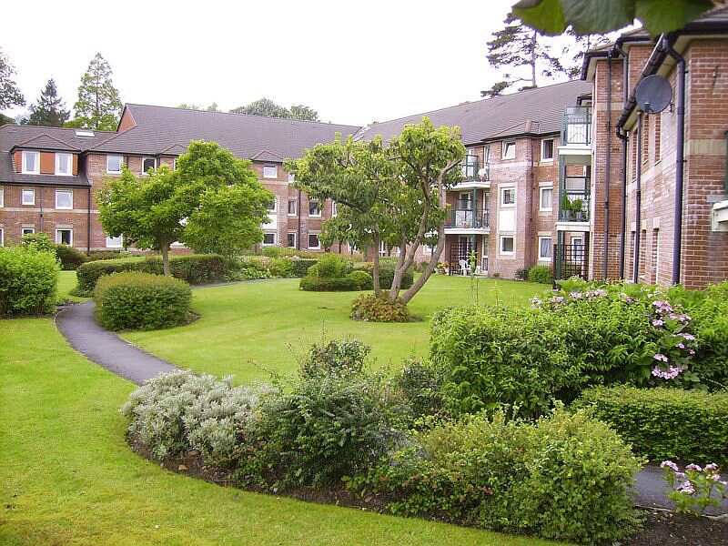 Mumbles Bay Court