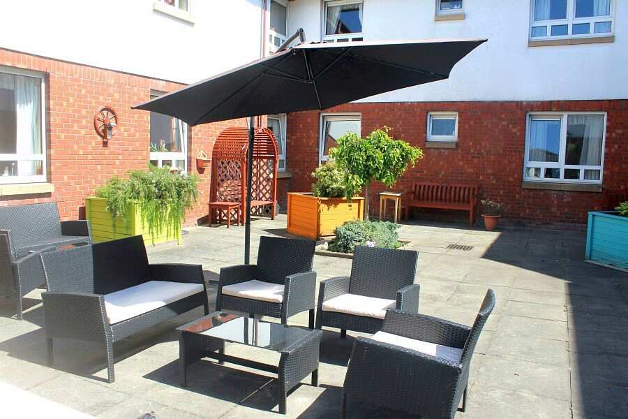 Almond View Nursing Home, Glasgow, Glasgow, G15 6BN Nursing home