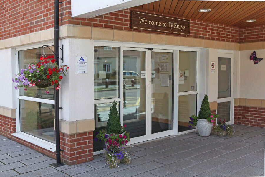 Ty Enfys Care Home, Cardiff, Cardiff, CF23 7EP Nursing home