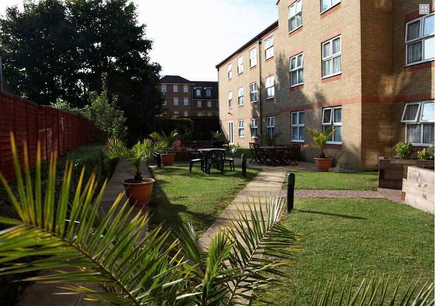 Queens Oak Care Centre, Southwark, Greater London, SE15 2QL Nursing home