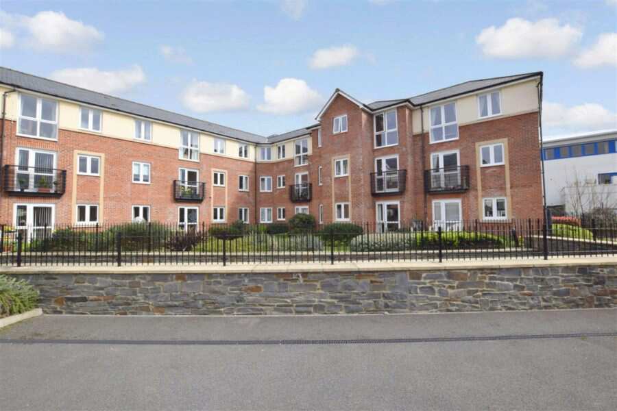 Coleridge Court, North Somerset, Somerset, BS21 6FL For sale