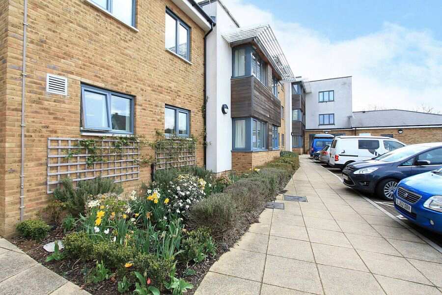 ** EAC Housing Care, Information for elderly people ** HousingCare