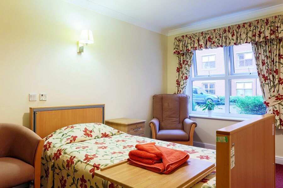 Woodlands Care Centre, Cambridge, Cambridgeshire, CB4 2RD Nursing home