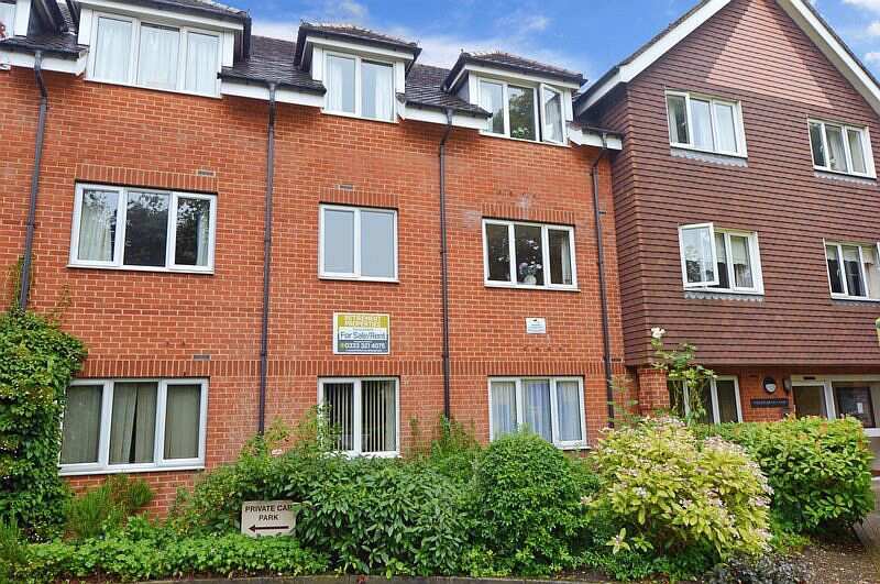Collingwood Court, North Hertfordshire, Hertfordshire, SG8 7BY For