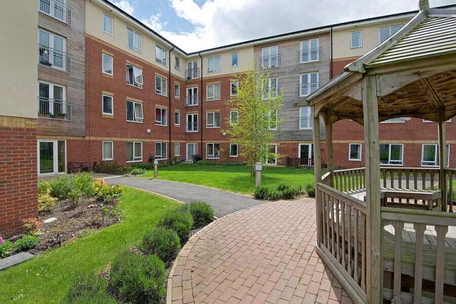 Saxon Court, Birmingham, West Midlands, B31 4BY To rent/let Housing