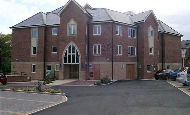 Huntcliff Court