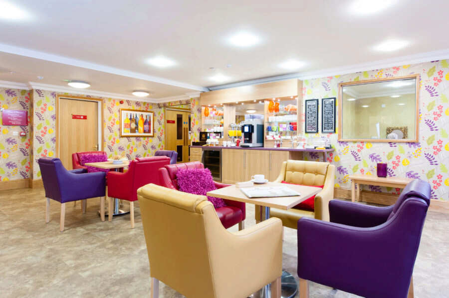 Kew House Care Home, Merton, Greater London, SW19 4EL Nursing home