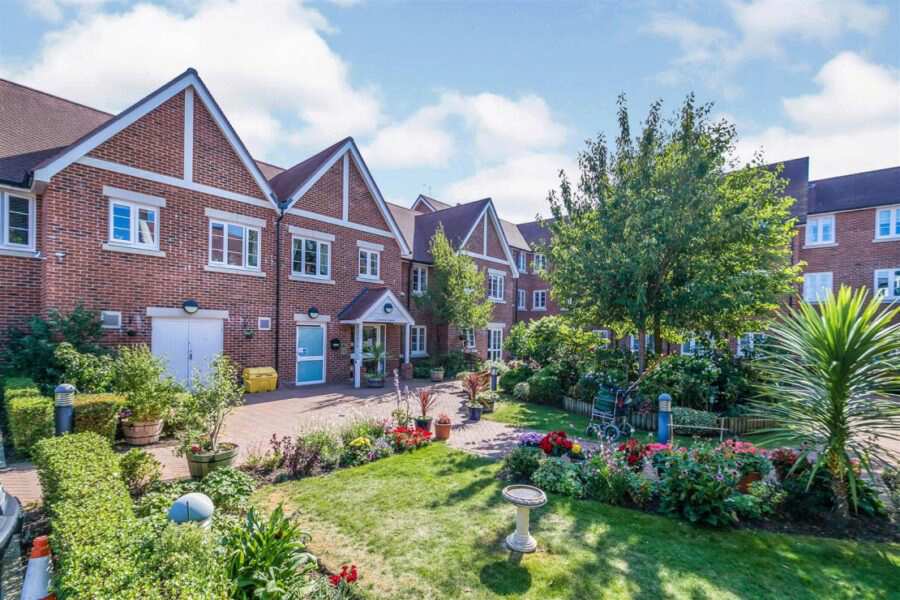 Clarence Court, Horsham, West Sussex, RH13 5TS Sheltered housing