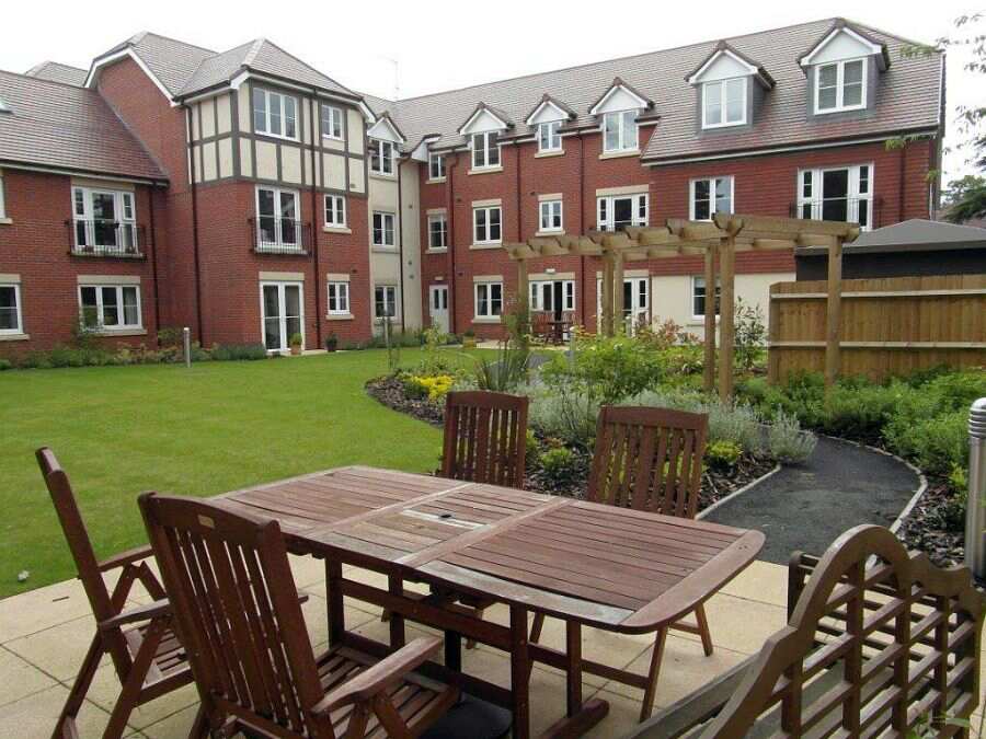 Grange Court, Solihull, West Midlands, B92 7GL Sheltered housing