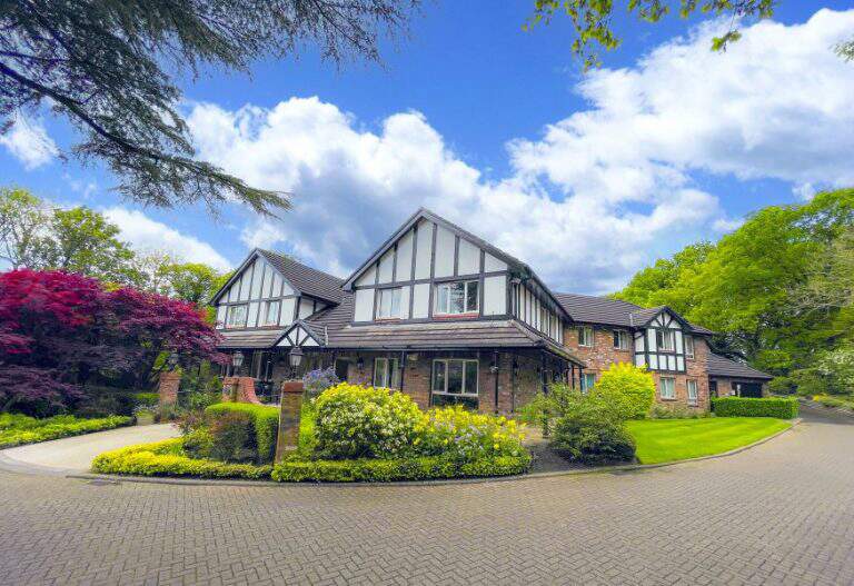 Woburn Court, Macclesfield, Cheshire, SK12 1DF Sheltered housing