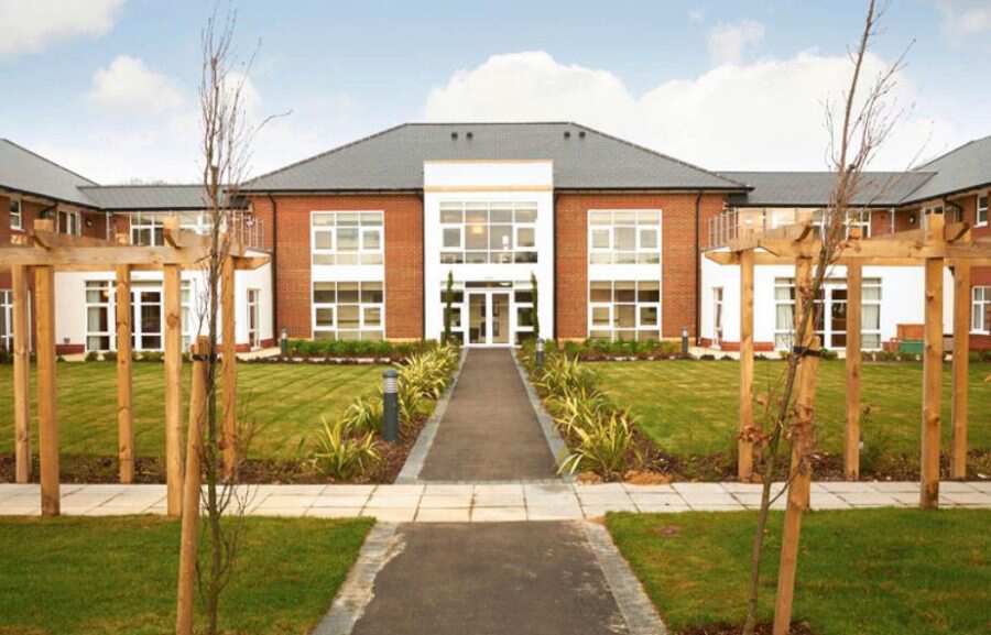 Ambleside Care Home, StratfordonAvon, Warwickshire, CV37 9ST Nursing home