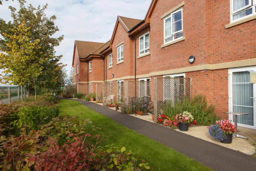 Priors House, Warwick, Warwickshire, CV32 6RW Nursing home