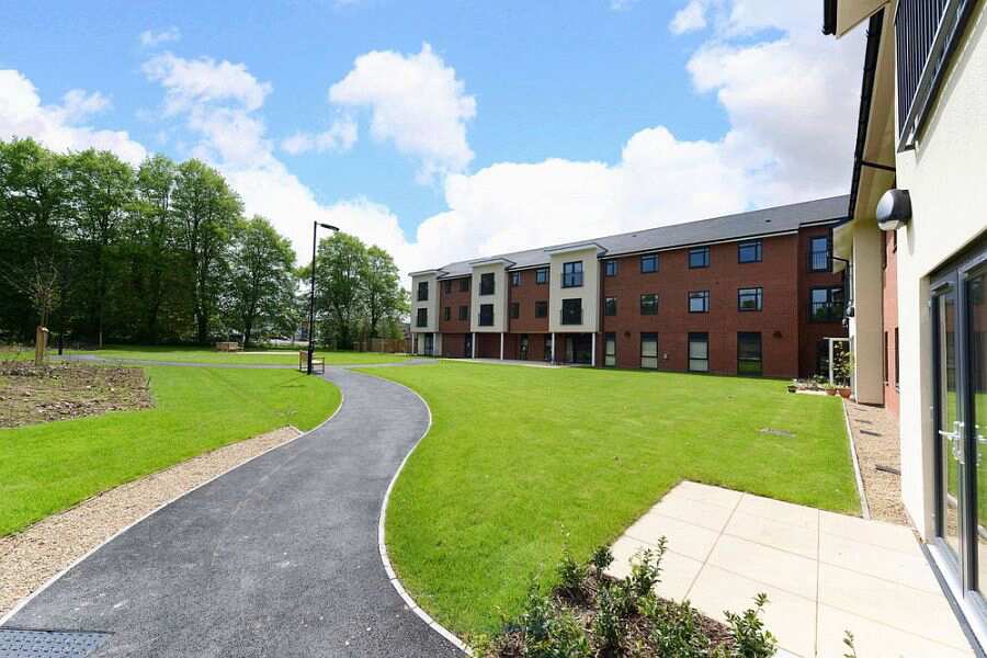 Oakwood Gardens & Mayfield Close, Nuneaton & Bedworth, Warwickshire