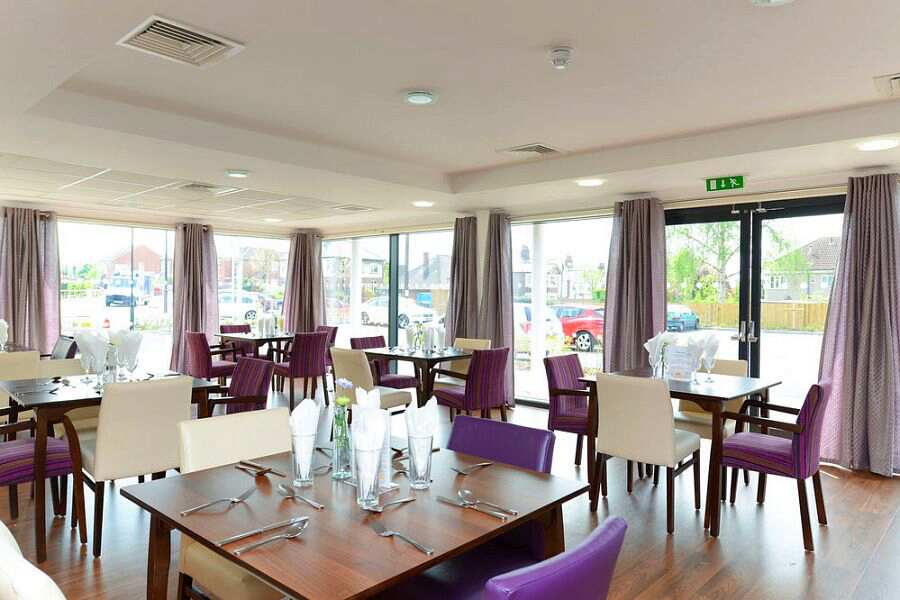 Oakwood Gardens & Mayfield Close, Nuneaton & Bedworth, Warwickshire