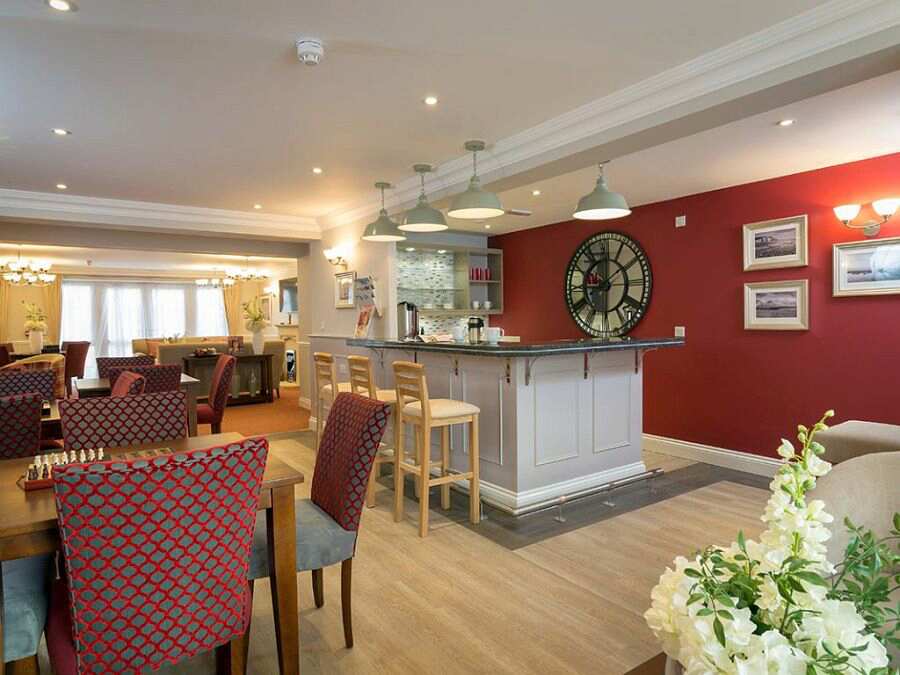 Chelmer Lodge, Chelmsford, Essex, CM2 0FY Sheltered housing
