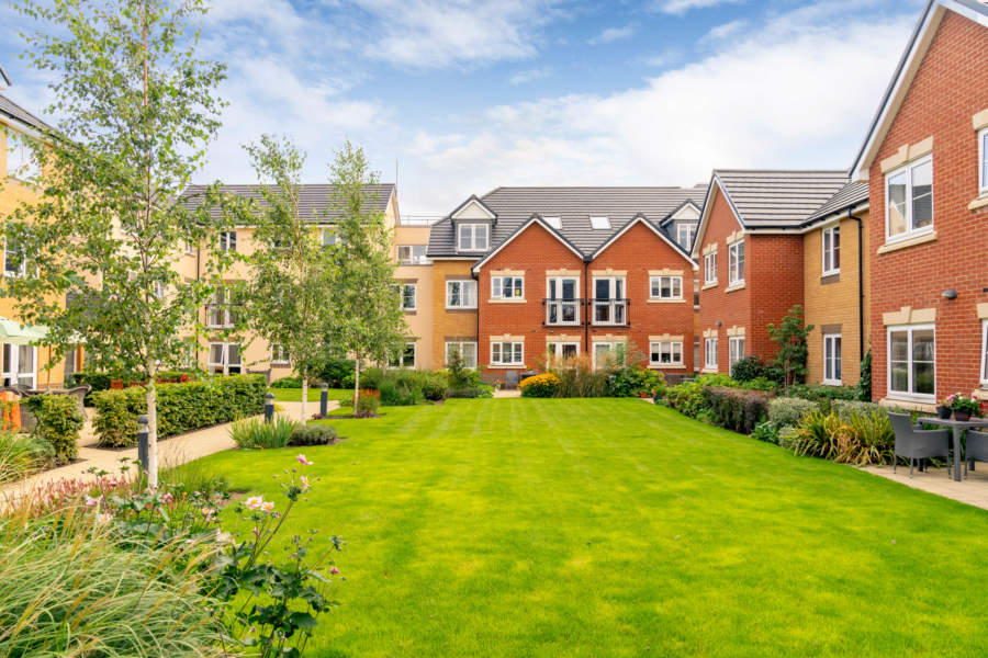 Edward Place, Elmbridge, Surrey, KT12 2TY New sales Housing with